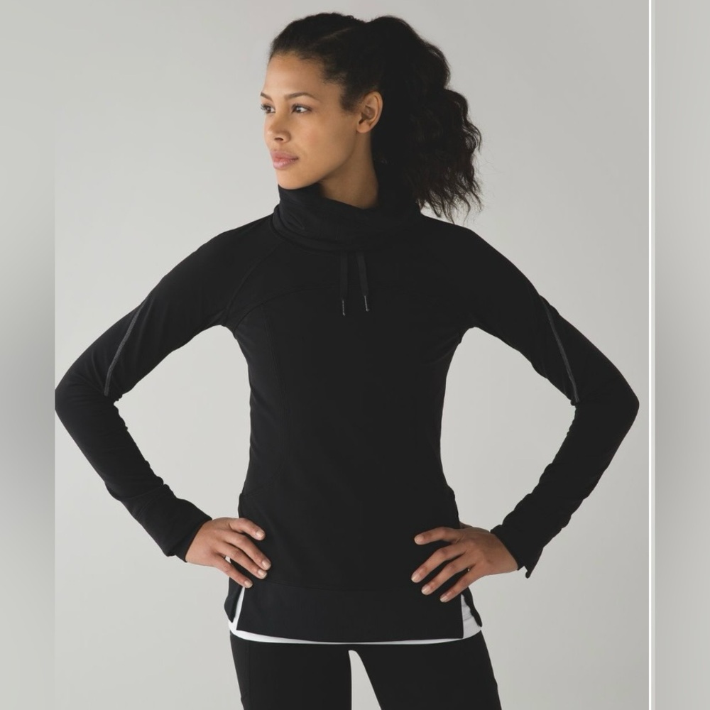 Lululemon Flurry Fighter Pullover - size 6